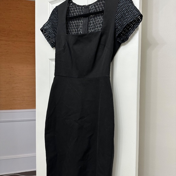 Roland Mouret for Banana Republic Short-sleeved Black Bodycon Dress Sz 6 - Picture 1 of 9
